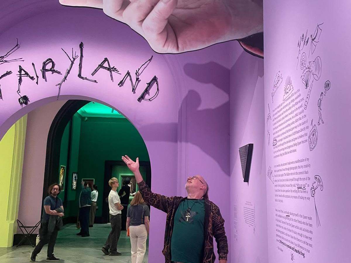 Pointing into Fairyland